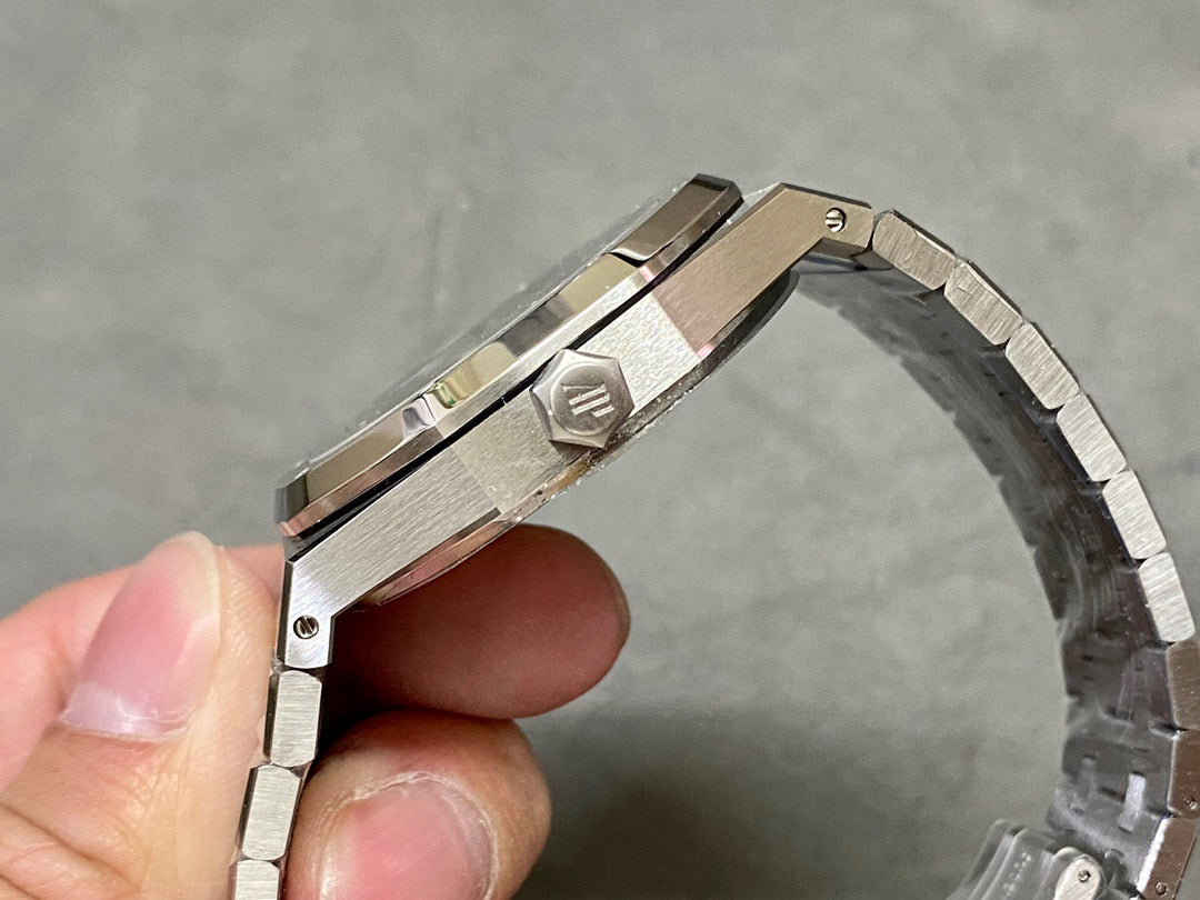 APS factory Royal Oak 15500