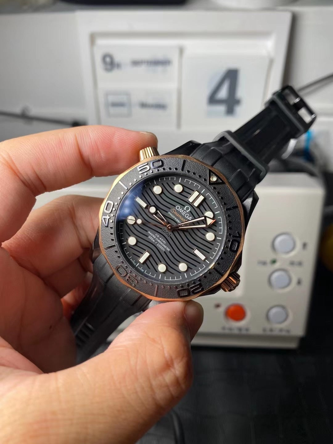 VS Factory 43.5mm SEAmaster300