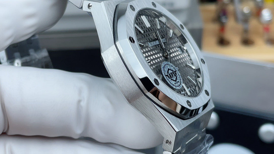 APS Royal Oak 15450 37mm