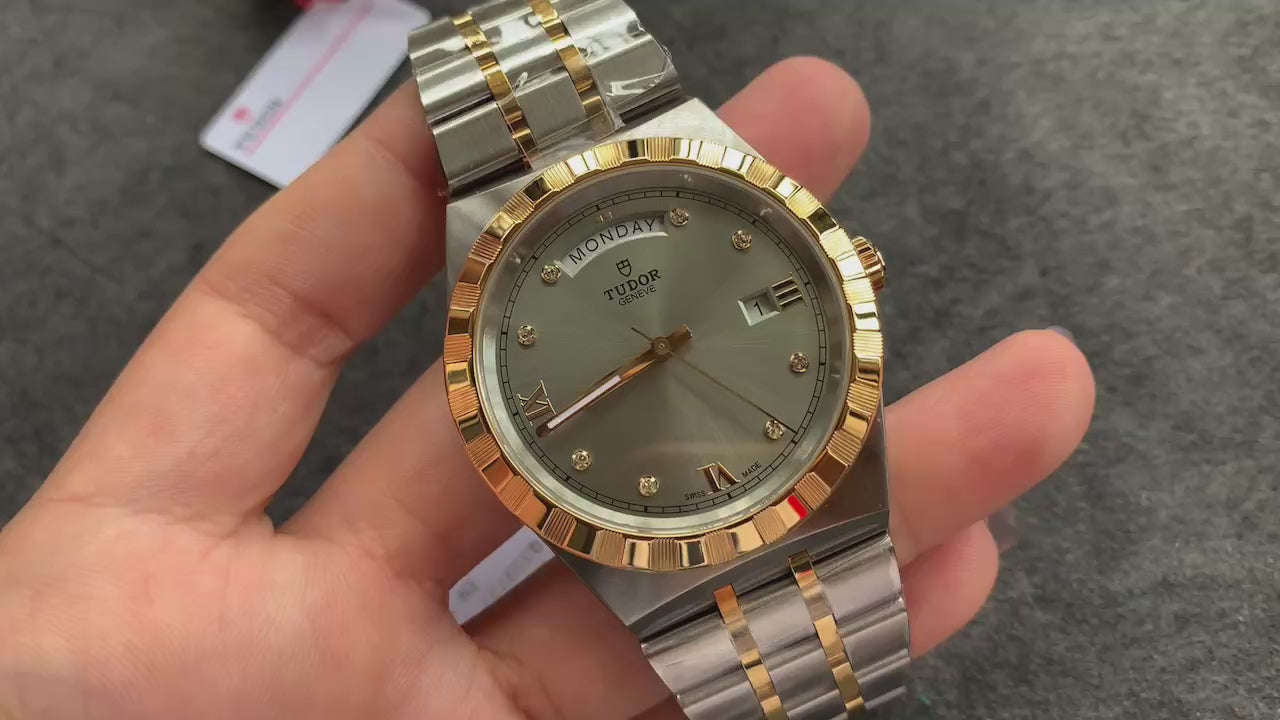 V7 factory Royal M28603