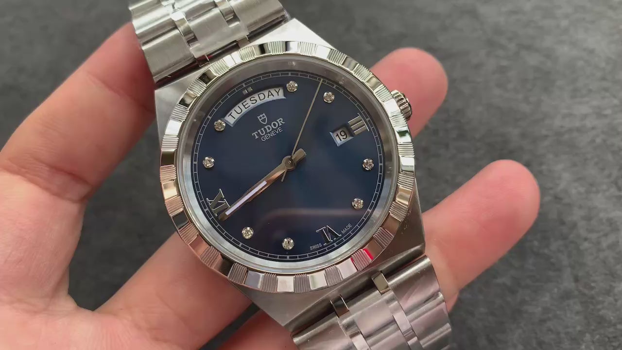 V7 factory Royal M28600
