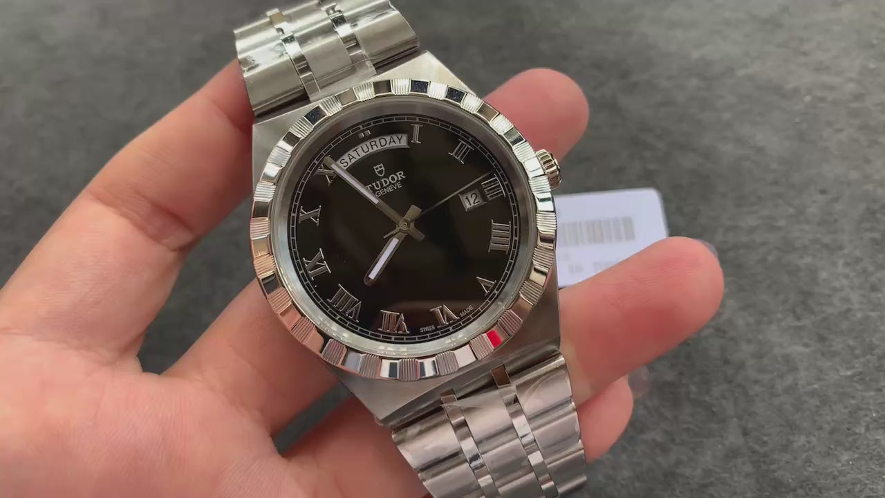 V7 factory Royal M28600